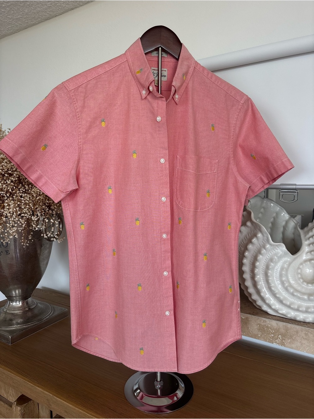 🧡 J.Crew Men’s Pink Pineapple Embroidered Cotton Short Sleeve Shirt Size S NWOT